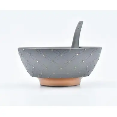 有田焼 究極のラーメン鉢ペア（レンゲ付）七宝繋ぎ【まるぶん】食器 器 うつわ 磁器 陶磁器 麺鉢 ラーメン鉢 丼 丼ぶり どんぶり ペア セット モノトーン シンプル おしゃれ A70-193