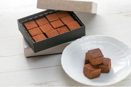 生チョコレート 12コ入り2箱 | スイーツ デザート バレンタイン ギフト 濃厚 カカオ 春日井市 生チョコ