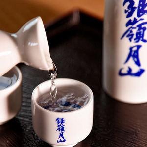 《低温熟成》 銀嶺月山 大吟醸 12年熟成 720ml×1本 （専用木箱入） 限定品　080-E-GS023