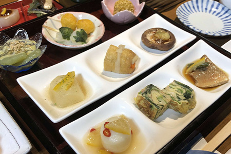 花瀬庵 お一人様 お食事券「ランチ」[徳島県 那賀町 那賀 お食事券 食事券 券 チケット ランチ 昼食 昼ごはん 昼ご飯 ご飯 食事 野菜 海産物 旬 おかず 美味しい うまい 現地 体験 料理 お料理 旬野菜 花瀬庵 満足 新鮮 食材 ギフト 母の日 父の日]【HA-1】
