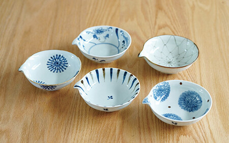 【あったか鍋にぴったり】有田焼 片口浅小鉢 5個セット【皓洋窯】食器 うつわ 器 小鉢 取鉢 小皿 取皿 取り分け皿 とんすい 5枚 かわいい ギフト 贈り物 電子レンジ対応 A45-366