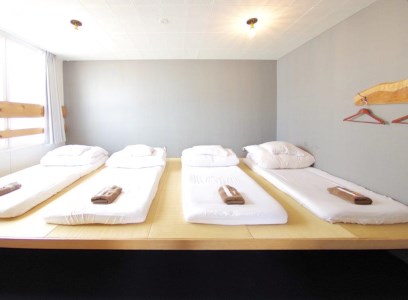 富士山を目の前に望むおしゃれでモダンなホステルの宿泊券B