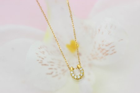 K18 アミュレット/ダイヤモンド馬蹄ペンダント（リバーシブル）【KPE-2265】