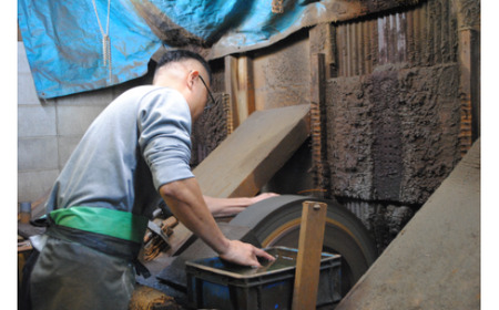 三徳包丁１８０ミリ銀三鋼　三徳 包丁 日本製 ステンレス 刃渡り18cm 料理 高級 本格的 万能包丁 ふるさとのうぜい 故郷納税 返礼品 高知県 土佐市【田所刃物株式会社】 [BQAS002]