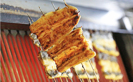 数量限定！！国産うなぎ関東風蒲焼き・白焼き食べ比べセット 計 約260g 職人による手焼き　冷凍真空パックでお届け！ SWAW002