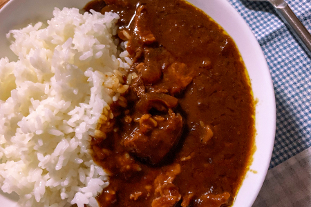 ごろっと島根和牛カレー（4個）【カレー 4個 1食 220g レトルト食品 レトルトカレー レトルト ビーフカレー 中辛 肉 和牛 しまね和牛 詰め合わせ セット 備蓄用 災害備蓄 島根県 大田市】
