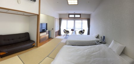 八ヶ岳おいしい学校「食と癒しの宿」宿泊ぺアクーポン券　イタリアンフルコースの夕食付き宿泊プラン 宿泊 ペア クーポン券 一泊二食 八ヶ岳 おいしい学校 食と癒しの宿 イタリアン ディナー フルコース 夕食付き 宿泊プラン A5ランク甲州牛 テンピュール製ベッド 高級 豪華 旅行 ハーブ湯 里山 北杜市 [h103]
