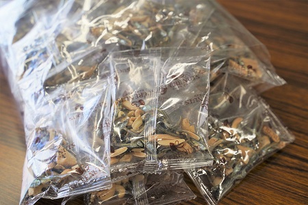 手軽に健康習慣 小分けのこざかなアーモンド カシューナッツ入り 480g(16gｘ30袋) おうち時間 おやつ 大満足 美容 健康 栄養豊富 人気 高リピート ナッツ H059-121
