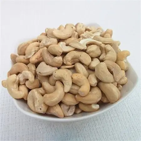 天然熟成天日塩 カシューナッツ 700g(700g×1袋)(大野城市)_ナッツ おつまみ ギフト プレゼント 贈り物 送料無料_【1139166】