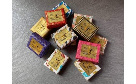 【 小豆島 】 黒ごま 塩オリーブ 石鹸 【 ハチミツ 配合 】1個 オリーブ オイル 塩 黒胡麻 黒ゴマ 石けん 蜂蜜 はちみつ リラックス 香川 香川県 土庄 土庄町