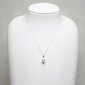 大粒9ミリ Ｋ18 アコヤ真珠 ペンダント ネックレス パールハヤシ / アクセサリー 