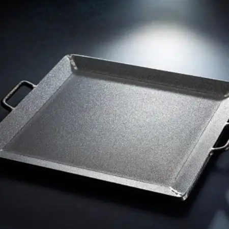 金属加工のプロがつくるBBQ用 鉄板(縦25cm×横25cm/厚み6mm)2枚 アウトドア/キャンプ_アウトドア ソロ キャンプ 焼き肉 bbq 6mm厚 おすすめ 北海道 釧路町 釧路超 特産品 _【1140288】