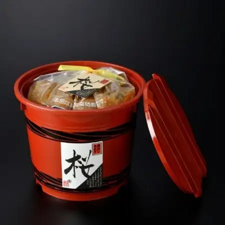 桜中味噌店　蔵出し味噌の赤樽詰め 4kg【配送不可地域：離島】【1206237】