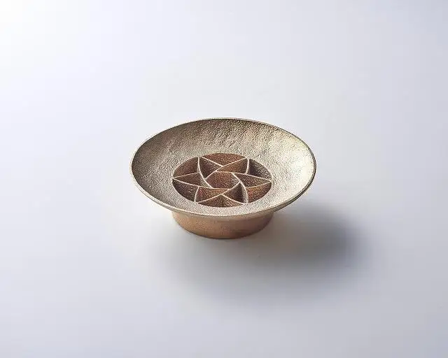 針のない剣山 / Flower garden