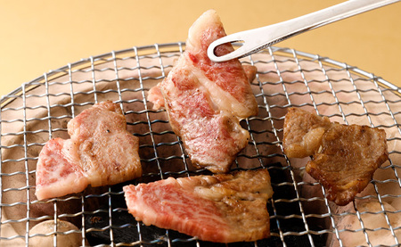 【鹿児島徳之島】 特選 黒毛和牛 ロース 焼肉 用 計800g (400g×2パック) 和牛 牛肉 黒牛 Z-24