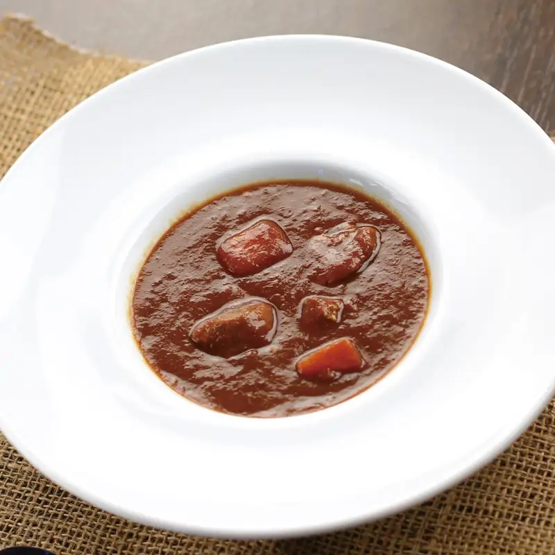 温めるだけで本格的な「ビーフ＆クリームシチュー」各4食【A5-322】