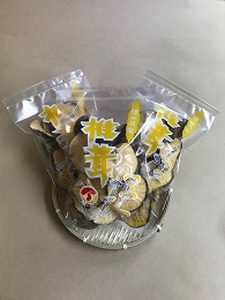 E049 山口徳地産原木栽培乾しいたけ40g×3袋