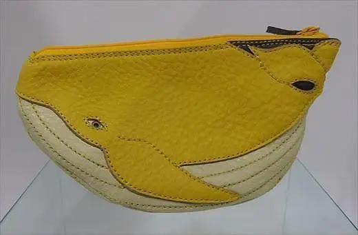 「鞄工房　香」くじらのポーチ イエロー