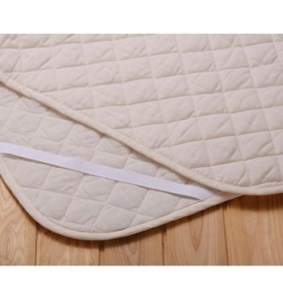 あんしんなタオル ガーゼパットシーツ(ダブル)_あんしんなタオル ガーゼ パットシーツ ダブル ずれ防止バンド付き 日本製 綿100％ 2重ガーゼ 吸水性 通気性 一年中使える 無蛍光 無漂白  ベッドシーツ 布団 ベビー 子ども 寝具 雑貨  お取り寄せ 福岡県 久留米市 送料無料 〔Qx021〕