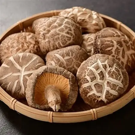 大分県産乾椎茸　花どんこ(145g)_惣菜・加工品 乾物    野菜 しいたけ きのこ シイタケ 椎茸_【1115930】