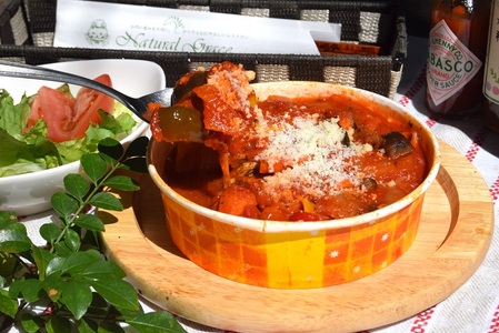 ハンバーグの野菜煮込み風（35）〈レトルト〉