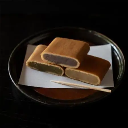こだわりのあん3種で作った津和野銘菓・源氏巻とつわの羊羹の3味セット【1144611】