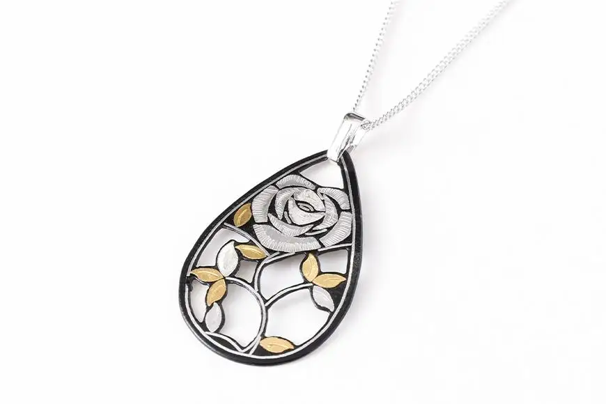 【中嶋象嵌】透かしバラペンダント