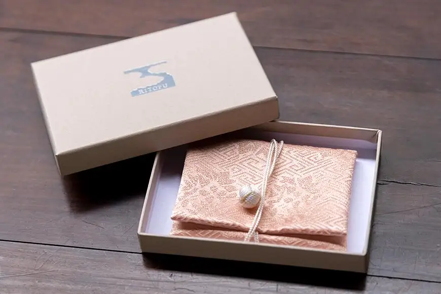 【RITOFU】ジュエリーポーチ(撫子)［ 京都 友禅 着物 ブランド ジュエリー ポーチ 上品 人気 おすすめ ギフト プレゼント お取り寄せ 通販 送料無料 ふるさと納税 ］