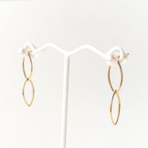 ジュエリーの街【山梨甲府】よりお届けする　K18YG　アコヤ真珠ピアス　N25　K037802-H