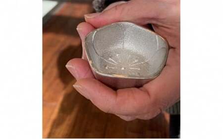 【高岡銅器】錫製 ぐい呑み 五角梅 民芸品 工芸品 伝統技術 装飾品 酒器  FAD-0700