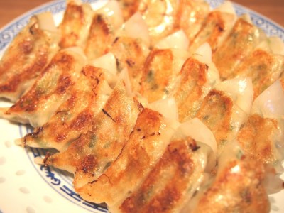 手作り餃子40個入り ～地元で大人気の「笑仁。」の逸品～(11-50)