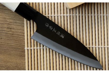 【濃州正宗作　鋼和包丁　幅広小包丁135ｍｍ】　70年以上の歴史ある工場がつくる伝統のハガネ和包丁H6-124