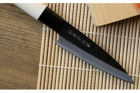 【濃州正宗作　鋼和包丁　小包丁135ｍｍ】　70年以上の歴史ある工場がつくる伝統のハガネ和包丁H6-125