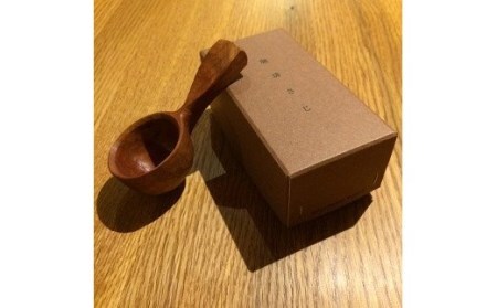 手彫りの珈琲さじ（木材：ﾁｪﾘｰ）【GOOD WOOD WORKS】_HA0042