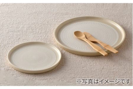 【波佐見焼】白刷毛飛び鉋 プレート M・L 2枚セット 食器 取り皿 陶器【利左エ門窯】 [QB43]  波佐見焼