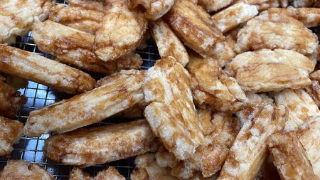 青木煎餅 専門店の「揚げおかき」セット5種 そこらへんの草セット｜そこらへんの草(バジル) 新生姜 角三のめんつゆ 青のり 一味唐辛子 専門店の揚げおかき [0623] 