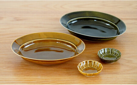 有田焼 オーバルプレート＆プチボウル4点セット【藍土】 和食器 食器 器 うつわ 楕円皿 小皿 プレート カレー皿 パスタ皿 盛皿 ナチュラル シンプル おしゃれ オリーブ ブラウン オリベ 花形 リム付き 食器セット 30000円 3万円 A30-699