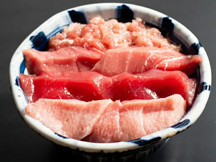 小田原地魚＆本まぐろ海鮮丼の具（6種セット）