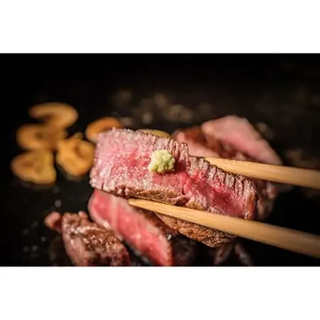 北海道長沼町産 馬追和牛 もも ローストビーフ用 300g_肉 和牛 牛肉   肉  牛肉 _【配送不可地域：離島】【1251567】