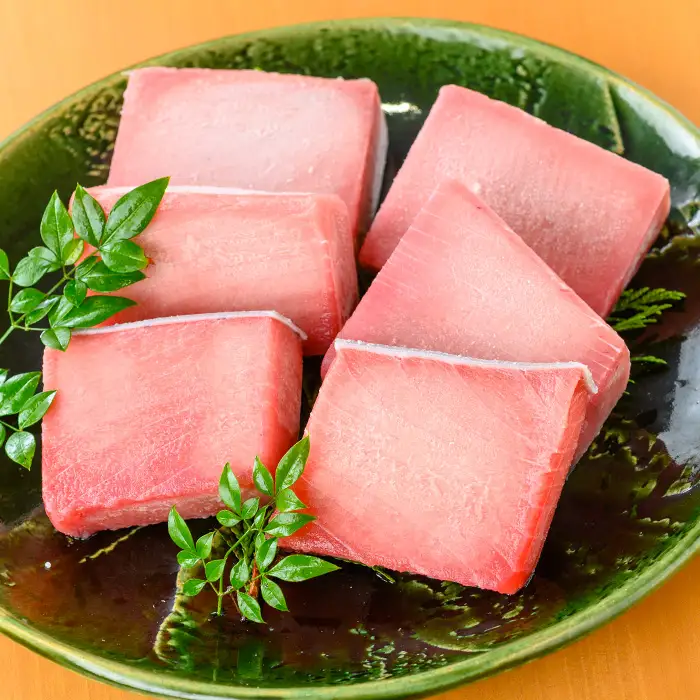 天然！メバチマグロ 600g （中トロ 200g 赤身 400g）【00-041-02】