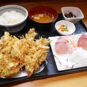 漁協直営 かあちゃんの店 10,000円 お食事券 ご優待券 地魚 シラス 生シラス丼 漁師料理 旬の魚_BQ003