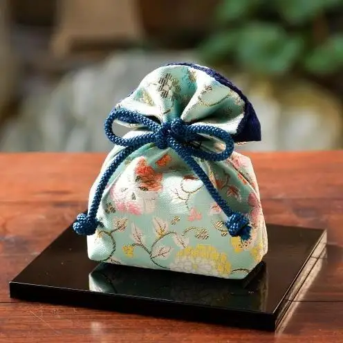 【石黒香舗】匂い袋 部屋用 置き型巾着大 （ミントグリーン）