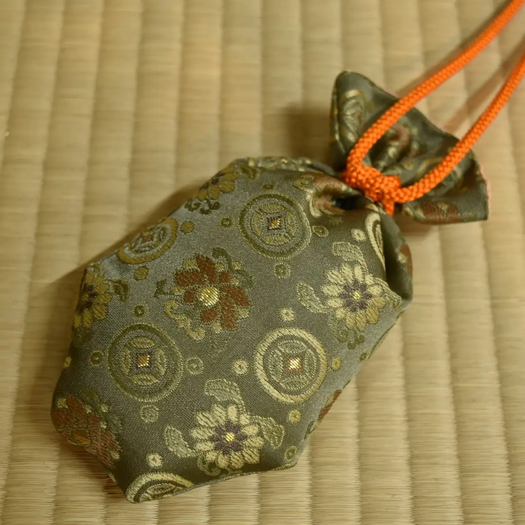【石黒香舗】匂い袋 部屋用 吊り型巾着 掛香 （緑）