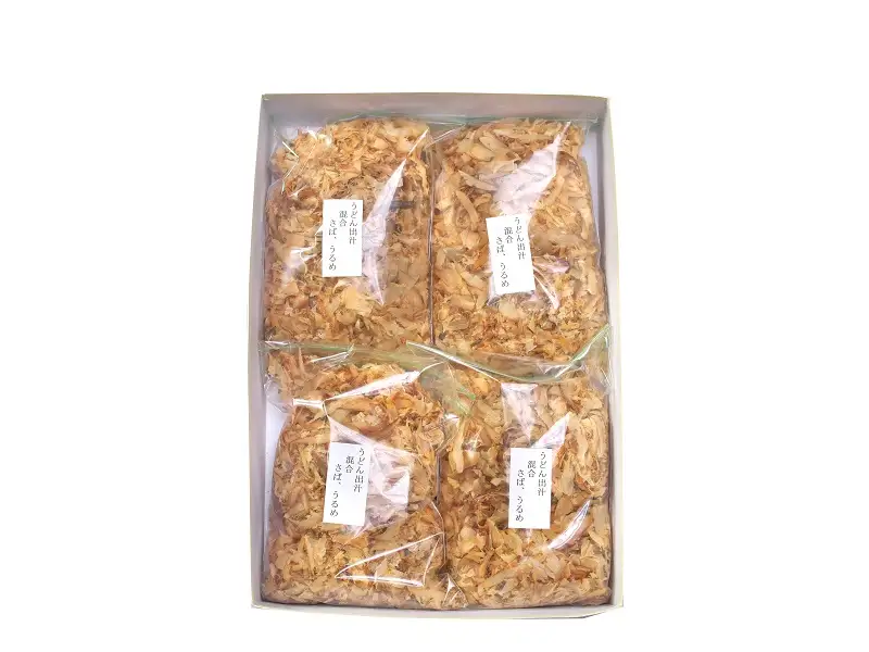 【毎日削りたて】サバとウルメの削り節（混合節） 200g×4袋セット【tsy006A】
