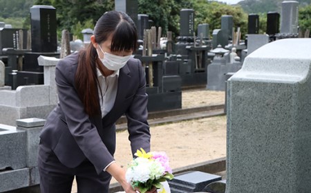 伊達市内の墓参り代行サービス（清掃、献花、焼香） F20C-509