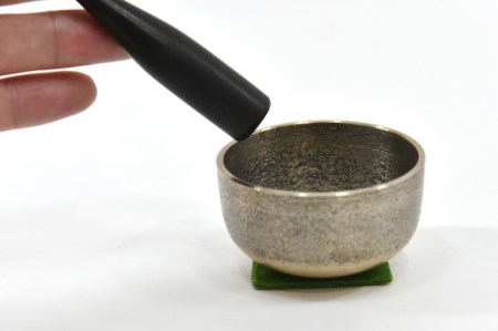 京都・二方屋「舞妓りん（MY CORIN）ガラスハート＜茶柿＞」 工芸品 おりん 仏具