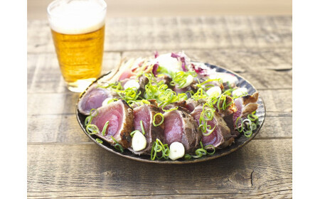 【訳あり】 藁焼き かつお の たたき 1kg （藻塩入り） / 鰹 カツオ 魚介 たたき ※離島への配送不可【nks209-c-1-C】