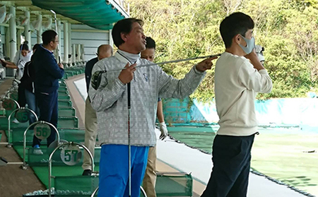 【PGAプロが直接指導】青谷ゴルフガーデン スクールレッスン（球代込・無料貸クラブ有）2回分 ｜ゴルフ場 関西 大阪 柏原 おすすめ お得 利用券 チケット レッスン 初心者歓迎 本格的 プロ