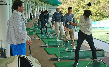 【PGAプロが直接指導】青谷ゴルフガーデン スクールレッスン（球代込・無料貸クラブ有）10回分 ｜ゴルフ場 関西 大阪 柏原 おすすめ お得 利用券 チケット レッスン 初心者歓迎 本格的 プロ
