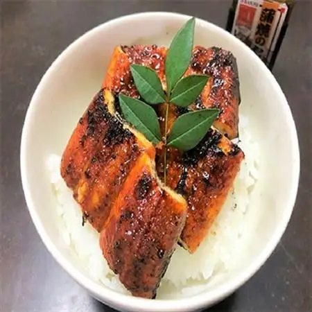 鹿児島県産うなぎ蒲焼き250g(タレ付き)【配送不可地域：離島】【1185973】